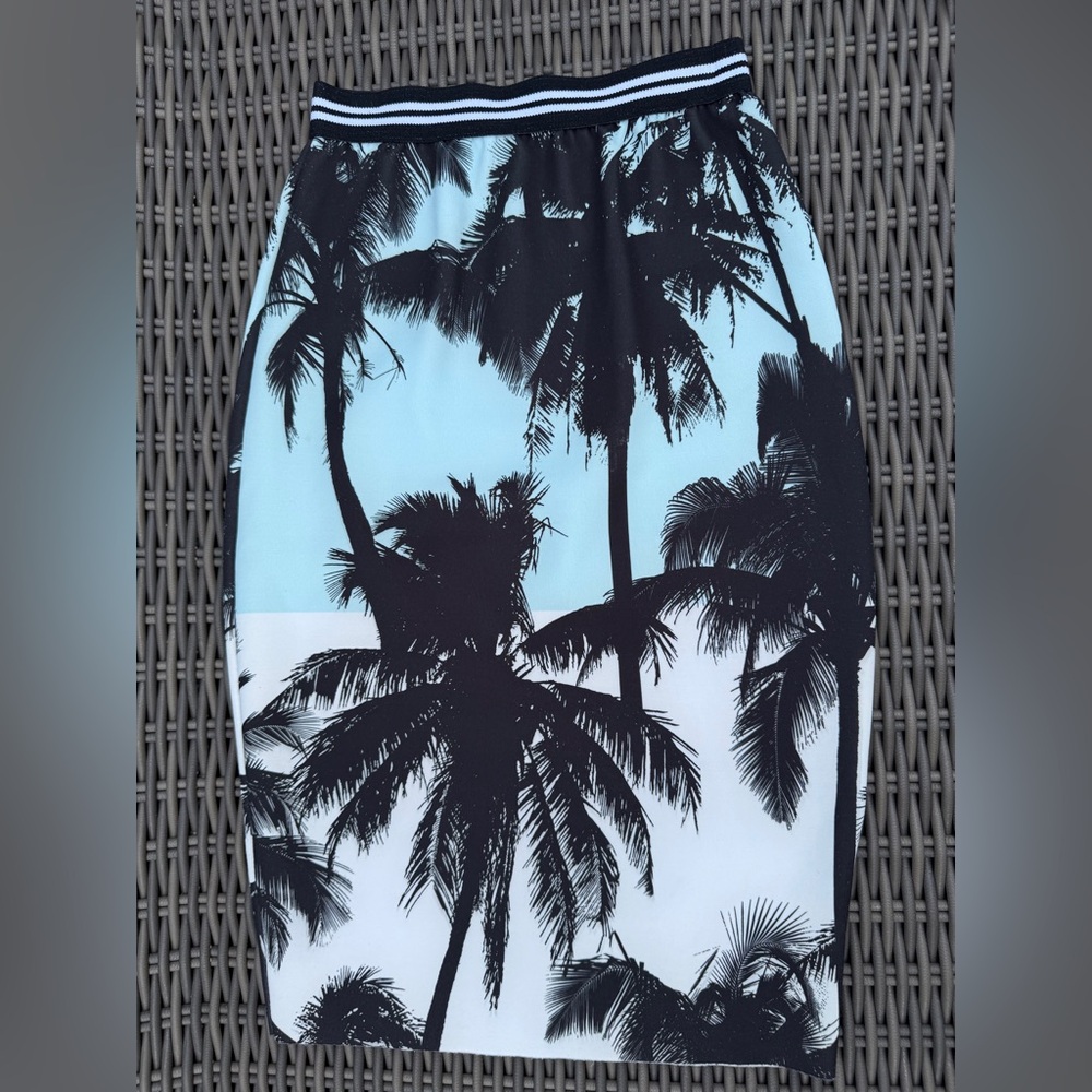 Zara Palm Tree Print Skirt - Size S